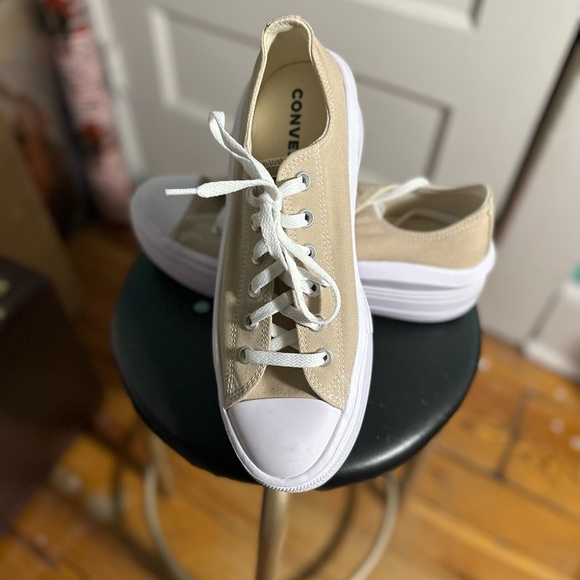 Classic Beige Canvas Sneakers - Picture 3 of 8